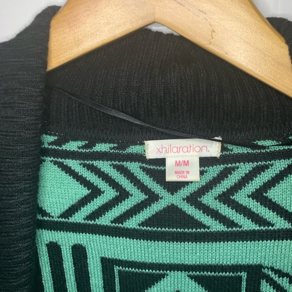 Xhilaration M sweater - Picture 2 of 4